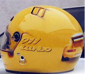 airbrush porsche helm