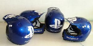 Airbrush helm Airbrush Design auf Helm moutainbike  helm airbrush Playstation 2 logo